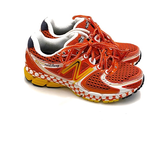 New Balance Shoes - New Balance Limited Edition RunDisney Minnie Sz 7